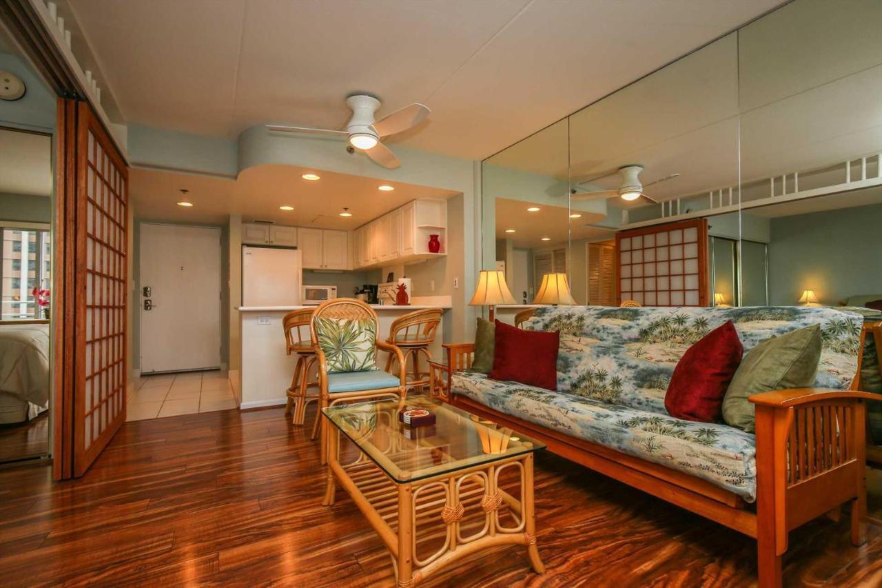 Holiday home Ilikai 1038